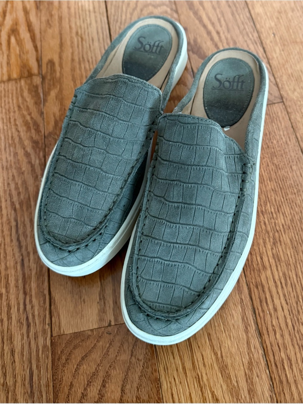 Sofft Somers Moc Mule Platform Sneaker Womens 9 Olive Green Leather Slip On